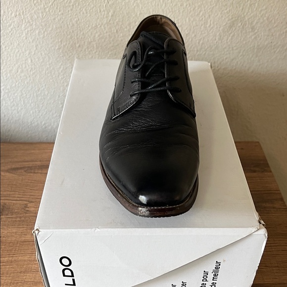 Aldo Men's Classic Black Leather Oxfords - Picture 2 of 9